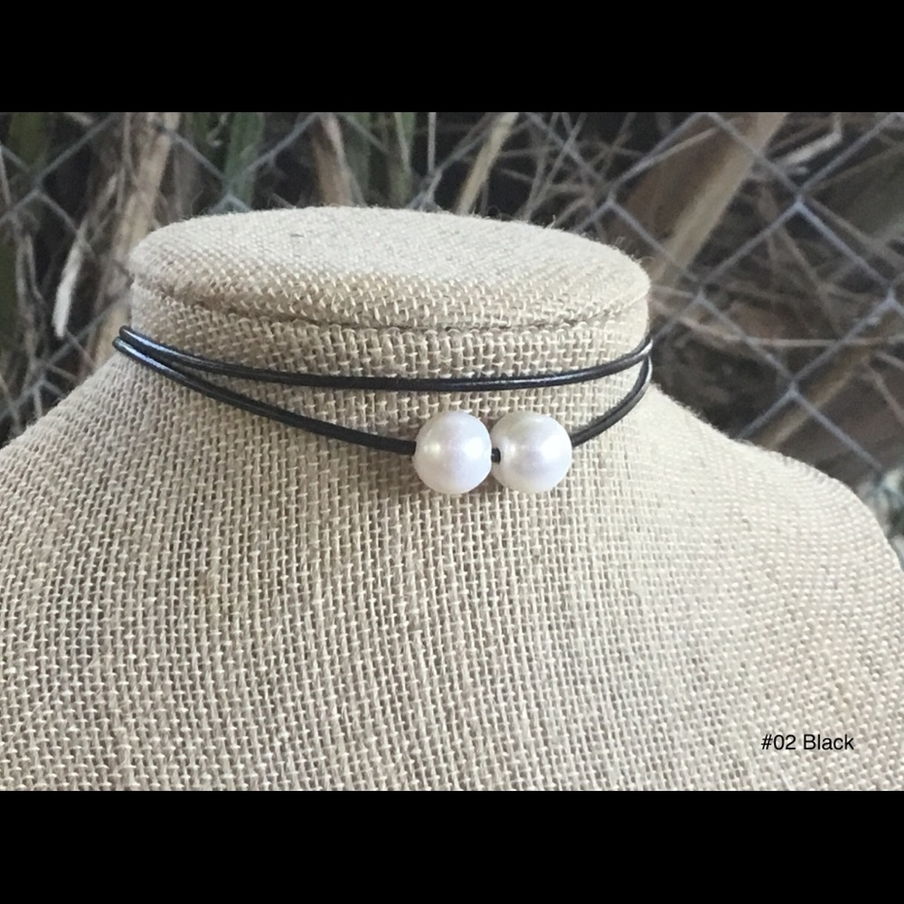 NWOT Double Stranded Double Pearl Choker